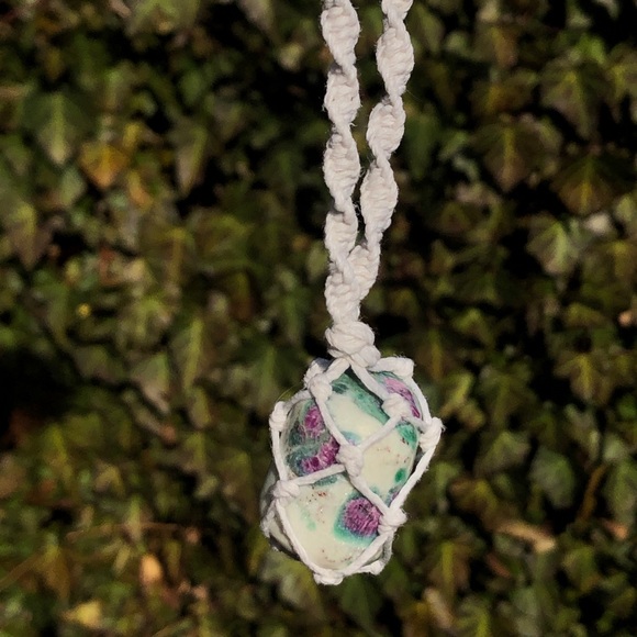 Ruby Fucshite Macrame Necklace - Picture 7 of 7